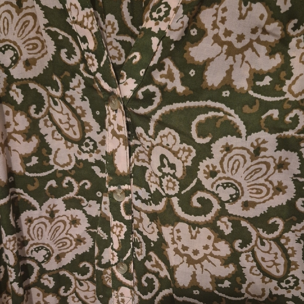 Small Floral Green and Light Pink Women's Top - Picture 5 of 6